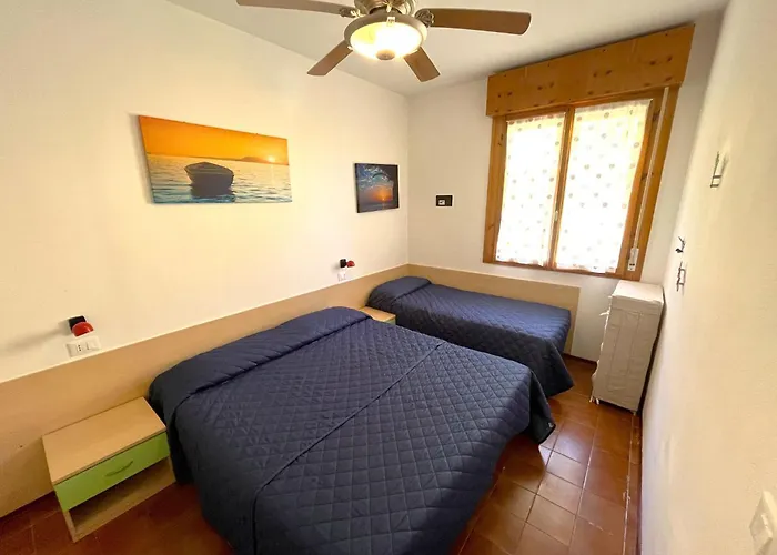 Apartamento Cozy Flat In A With Shared Pool