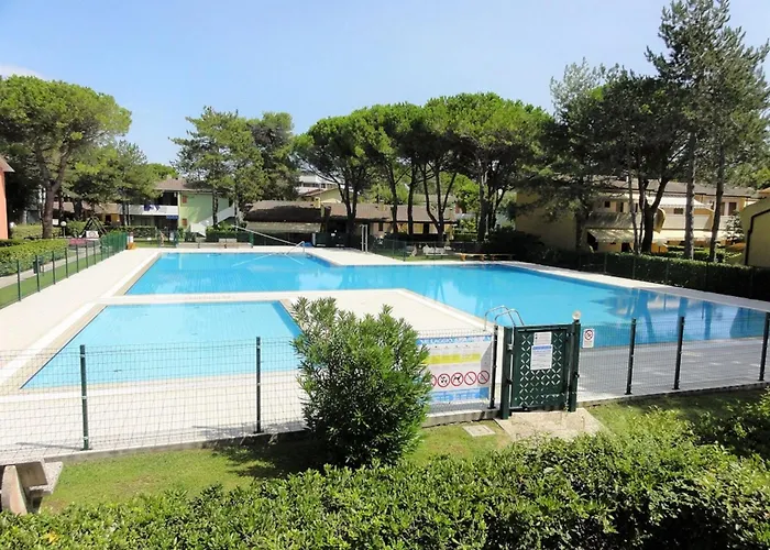 Cozy Flat In A With Shared Pool Apartmán Bibione